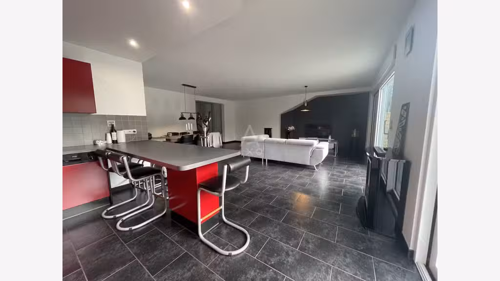 Garage auto + 2 appartements attenants à Forbach