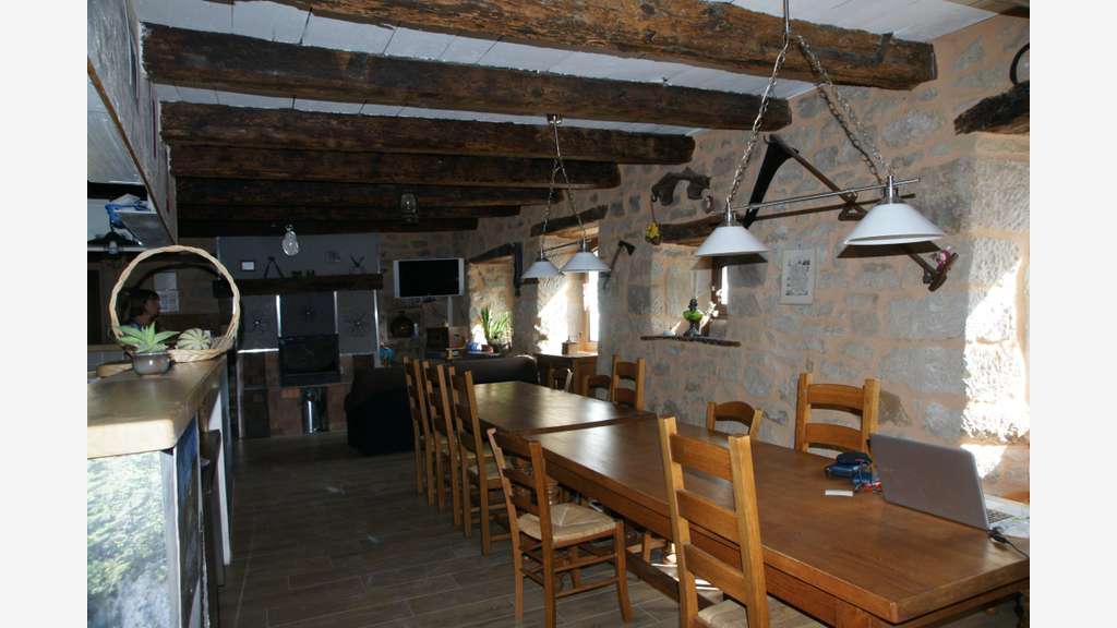Corps de ferme réhabilité en chambres d'hôtes