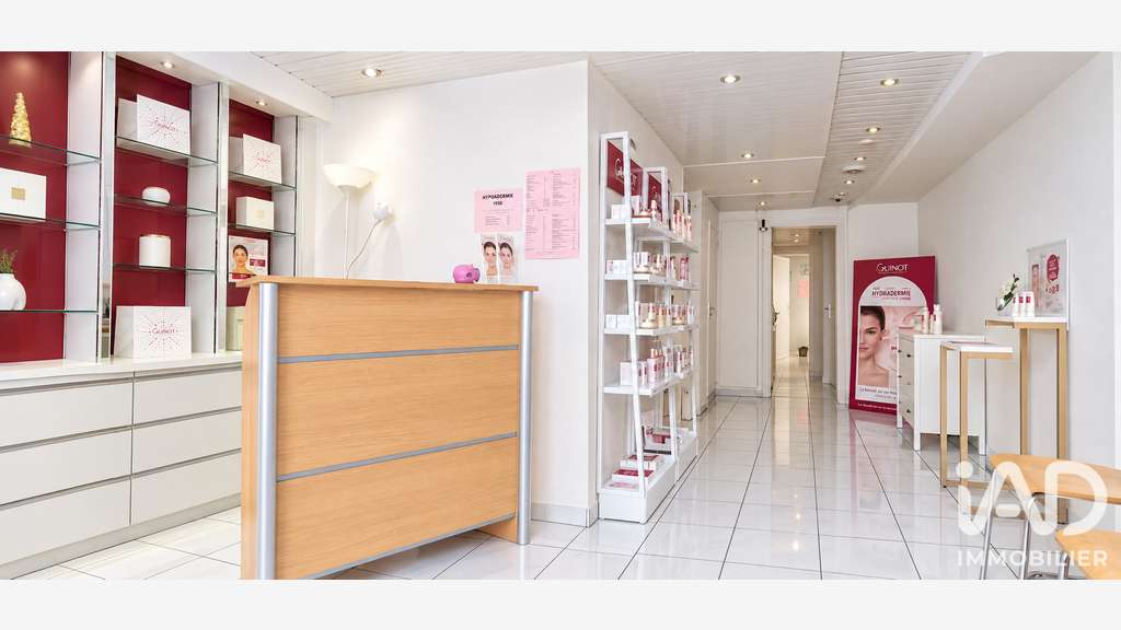 Vente institut de beauté à La Ferté-Alais centre