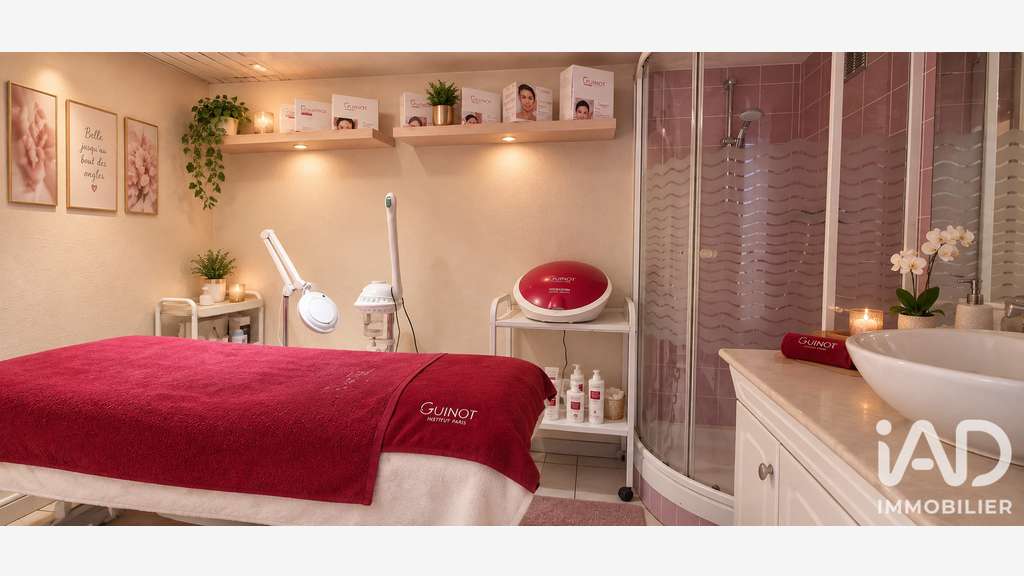 Vente institut de beauté à La Ferté-Alais centre