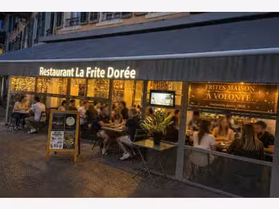 Vente institution chambérienne avec terrasse