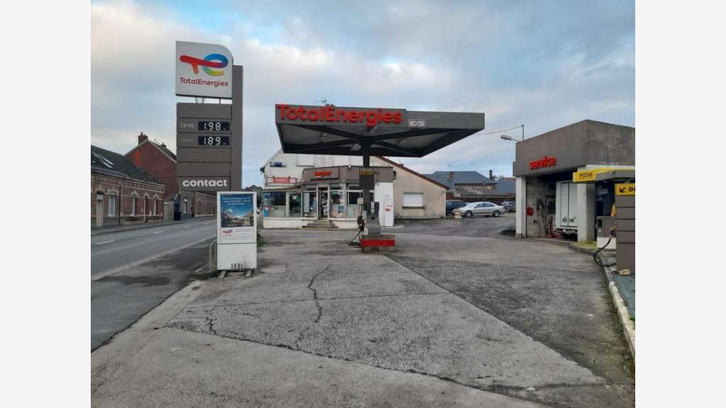 Vente FDC librairie papeterie en centre Bellicourt