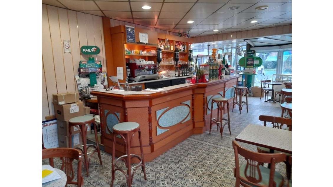 Vente FDC librairie papeterie en centre Bellicourt