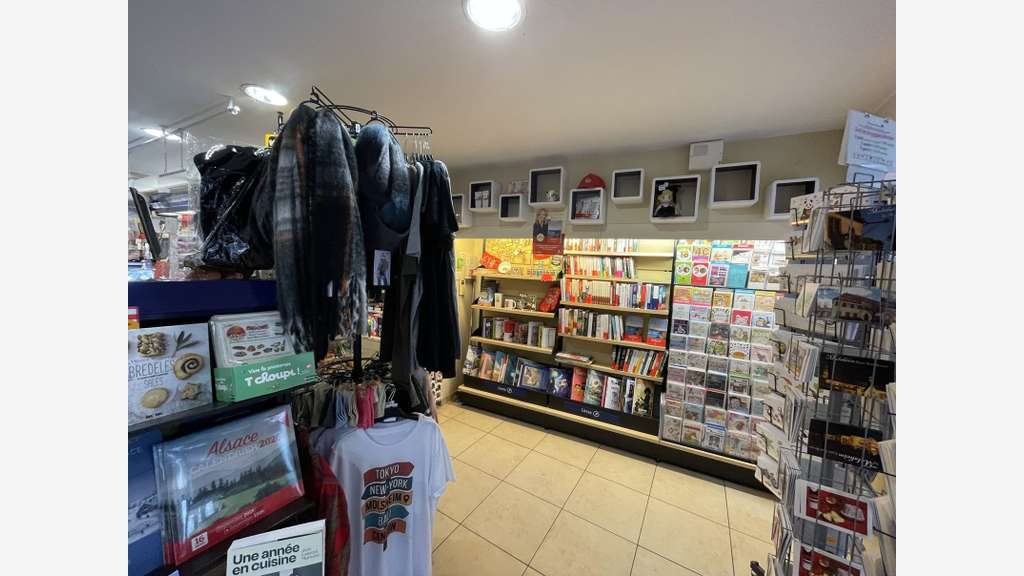 Murs + Fonds Tabac Presse Jeux à vendre Molsheim