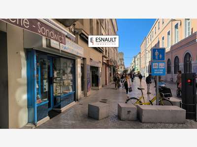 Cède FDC librairie très rentable à Sète