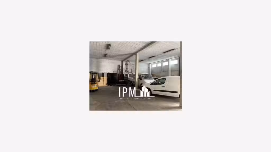 A vendre local activité bureaux 1780m² Marseille 3