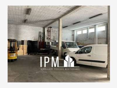 A vendre local activité bureaux 1780m² Marseille 3
