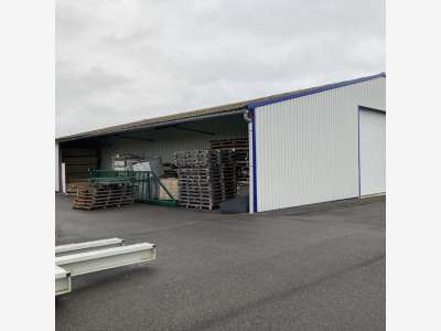 Vend local d'activité 416m² à Châtillon sur Loire