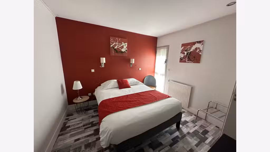 AV hôtel bureau empl N°1 proche gare Angoulème