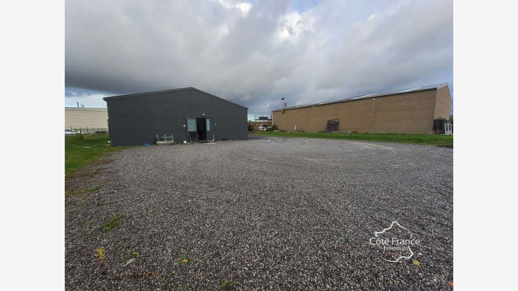 A vendre fonds et murs traiteur de 208m² à Givet