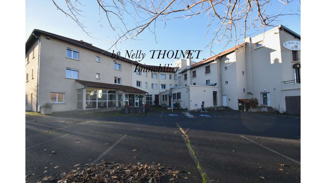 Bar hôtel restaurant 32 N° à vendre à Orcines