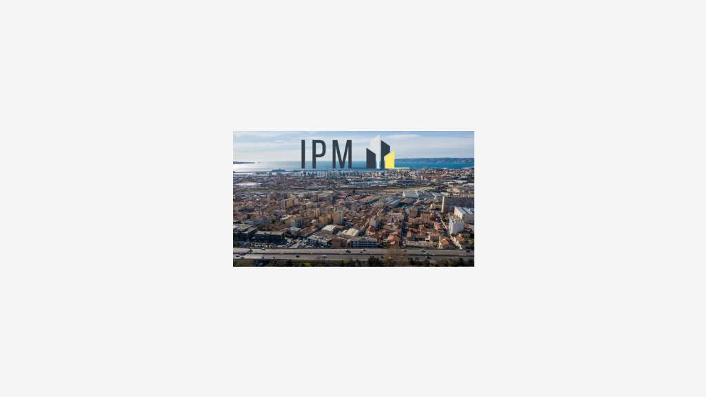 Local d'activités de 1500m² à vendre