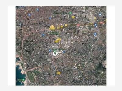 Local commercial 207m²  à vendre à Marseille 13008