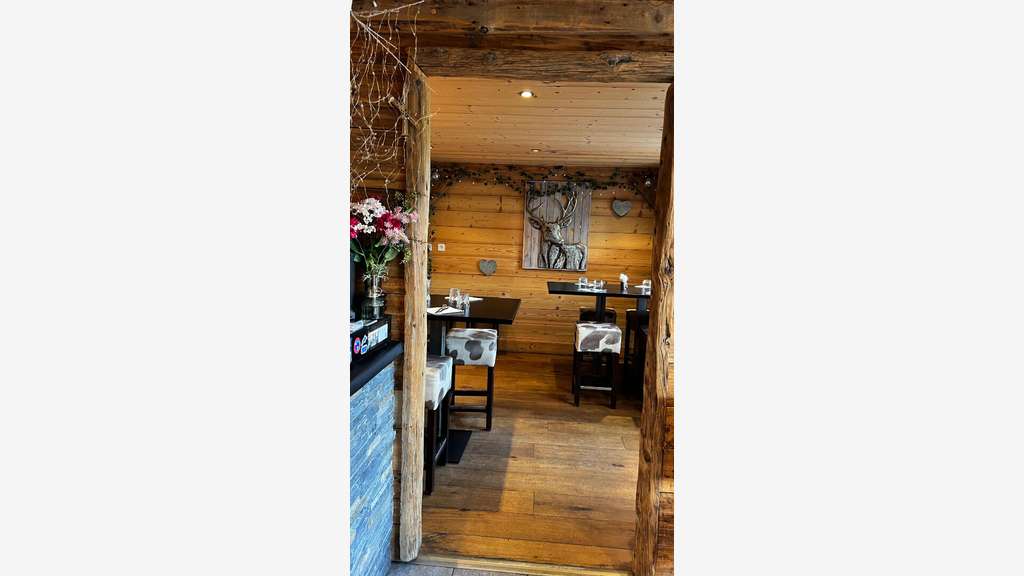 Vente restaurant murs et FDC à Albiez-Montrond
