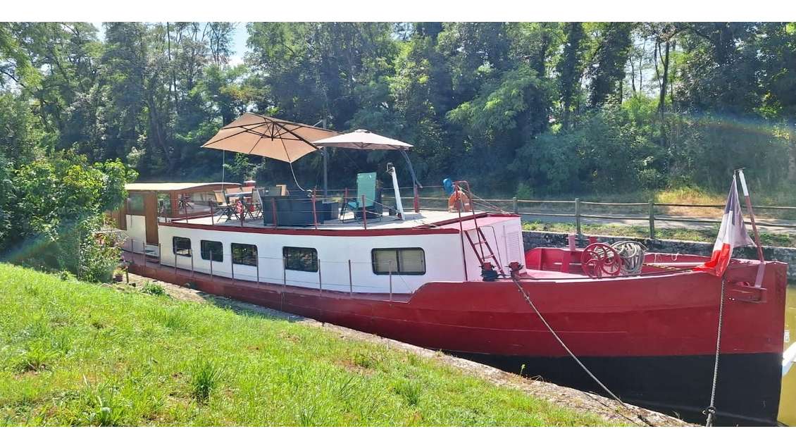Vente péniche 23 mètres 100m² à Beaune 21200