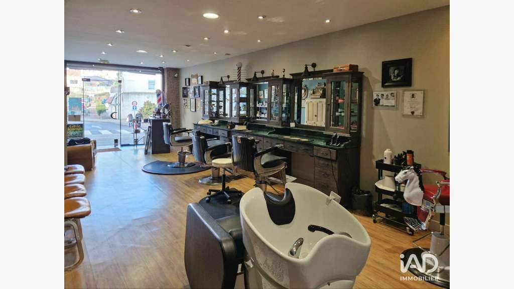 Vente salon de coiffure barbier à Belley centre