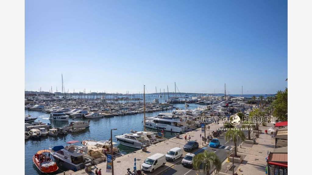 A vendre restaurant à Cannes quai Saint-Pierre