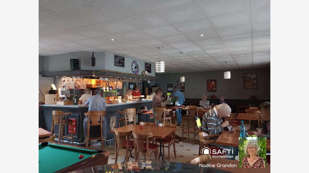 A vendre bar-brasserie murs et fond à Chalais