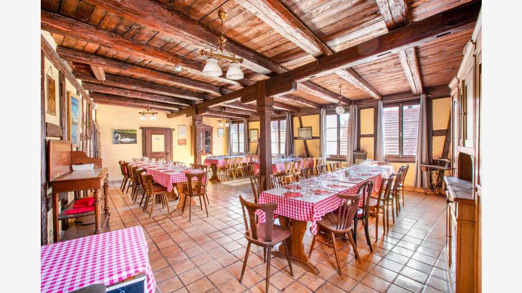 Vente murs et fonds restaurant + 3 apparts Colmar