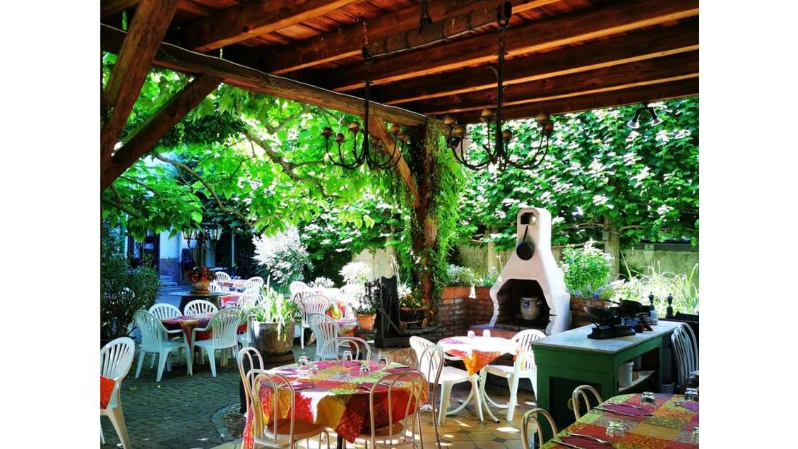 Vente murs et fonds restaurant + 3 apparts Colmar