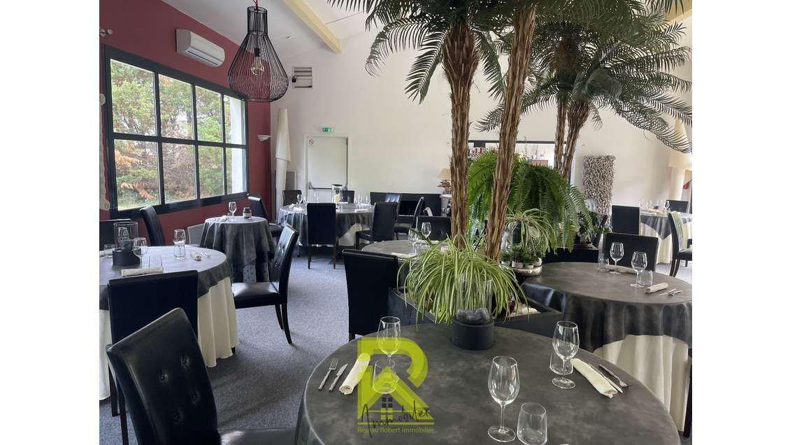 AV restaurant indissociable des mûrs à Colombiers