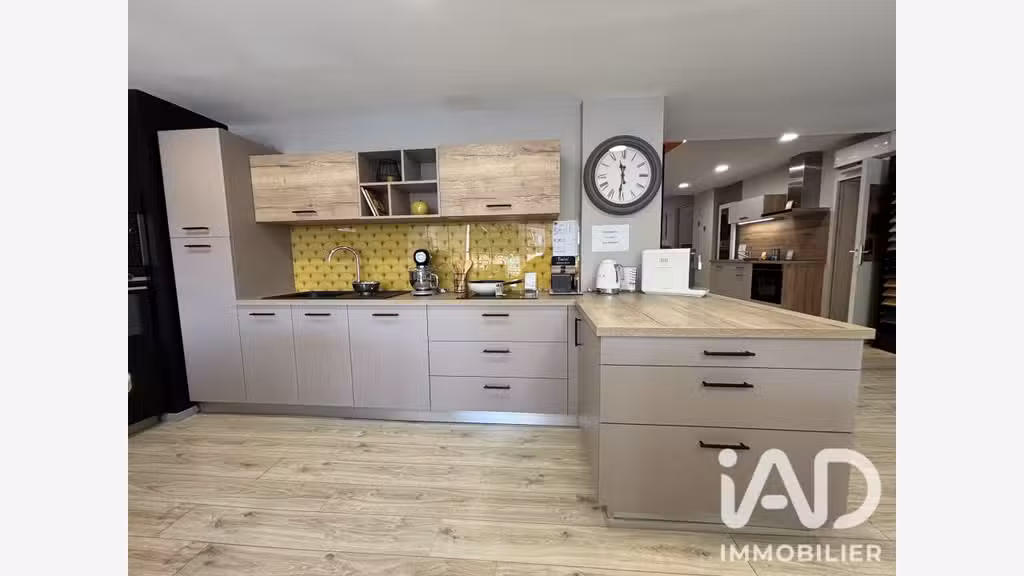 Vente FDC Agencement intérieur à Doué-en-Anjou