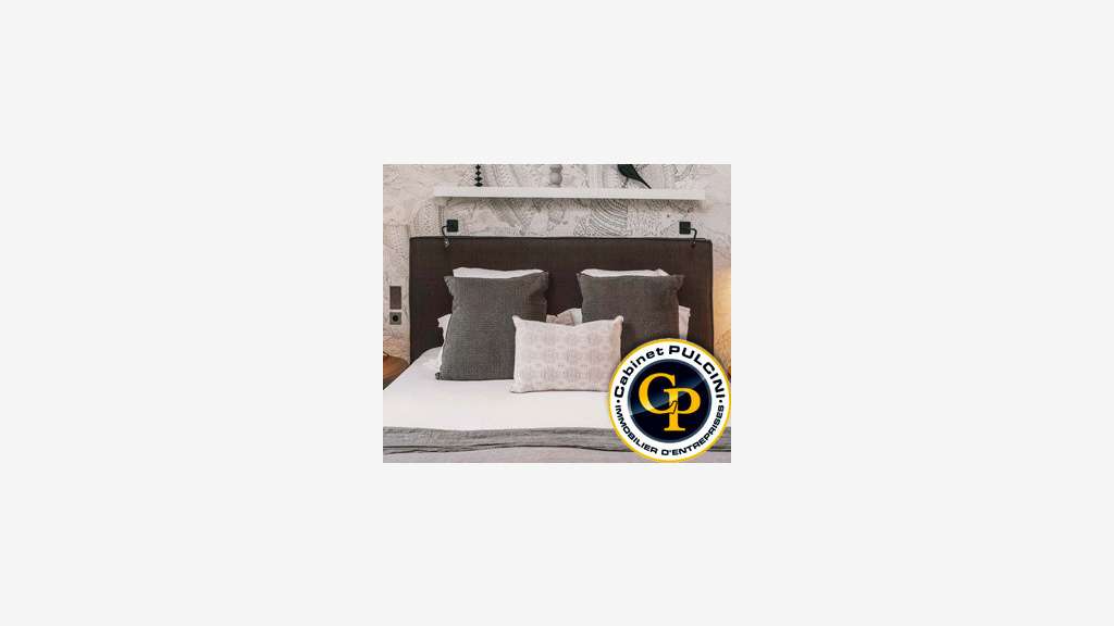 A vendre hôtel sur empl central à Draguignan