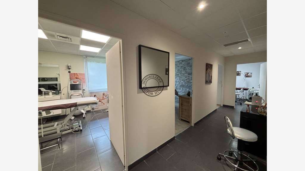 A vendre salon d'esthétique de 90m² à Echirolles