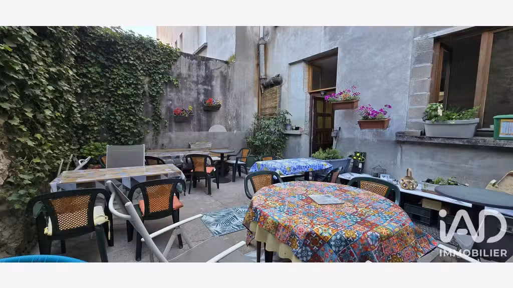 Vente bar café de 75m² à Tassigny rue passante