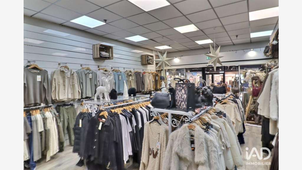 Vente FDC prêt-à-porter en galerie com  à Gardanne