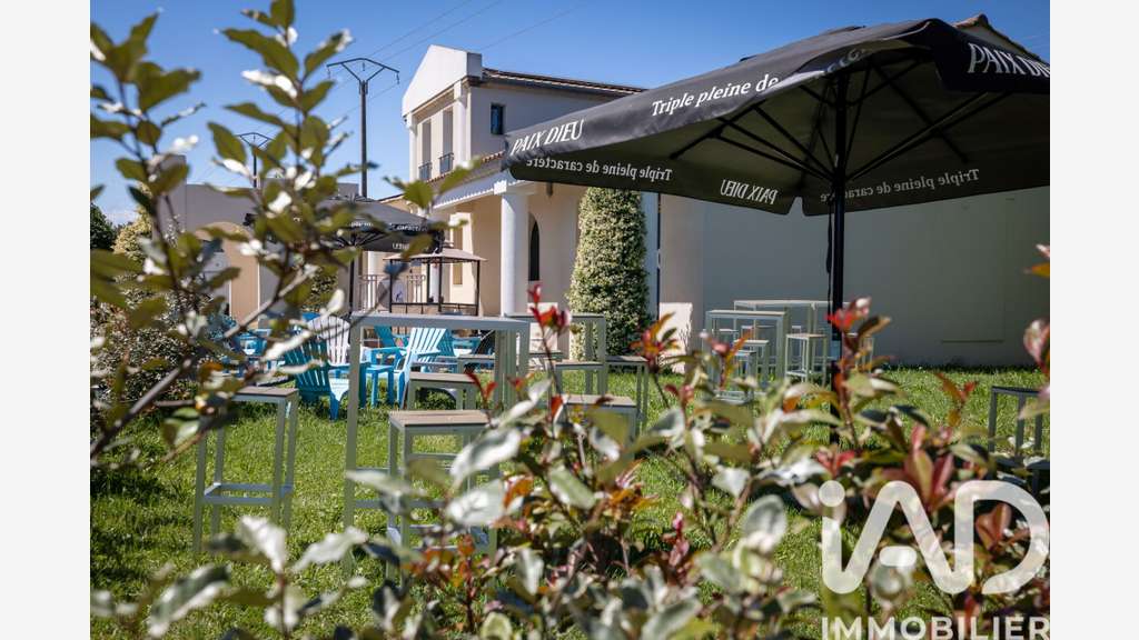 Vente bar à bières & vins d'ambiance à Grillon