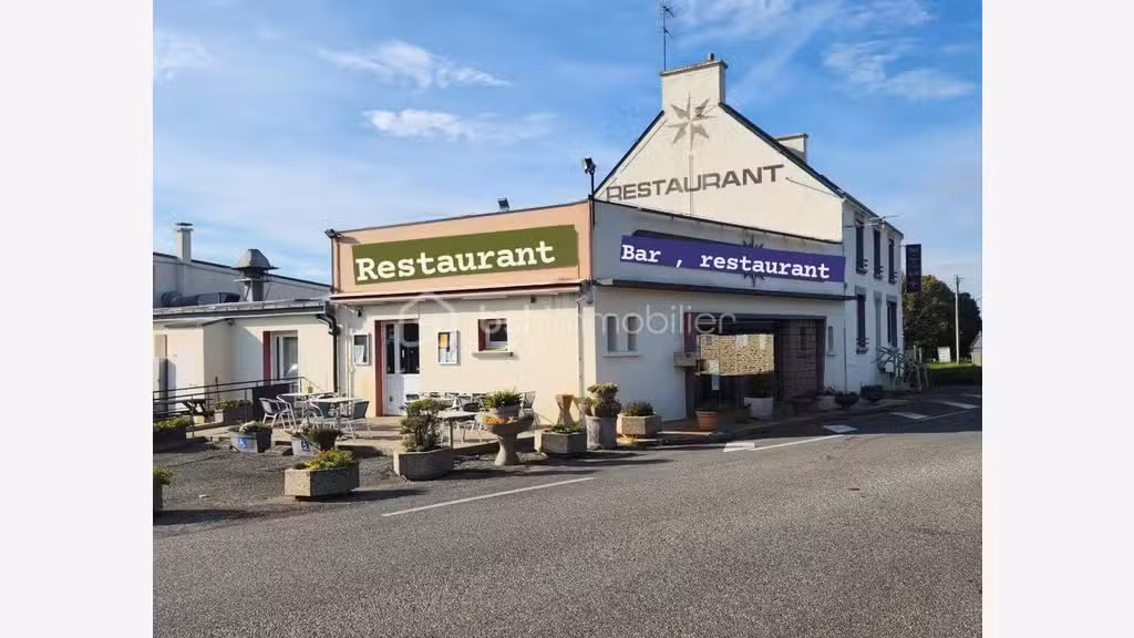Murs et fonds beau restaurant bar à Guiscriff
