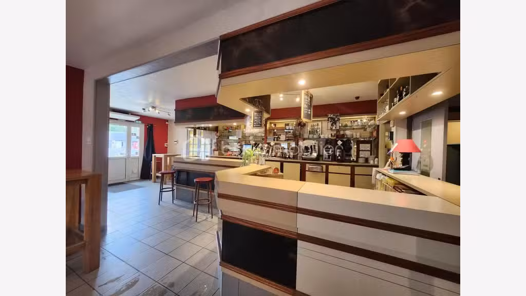 Murs et fonds beau restaurant bar à Guiscriff