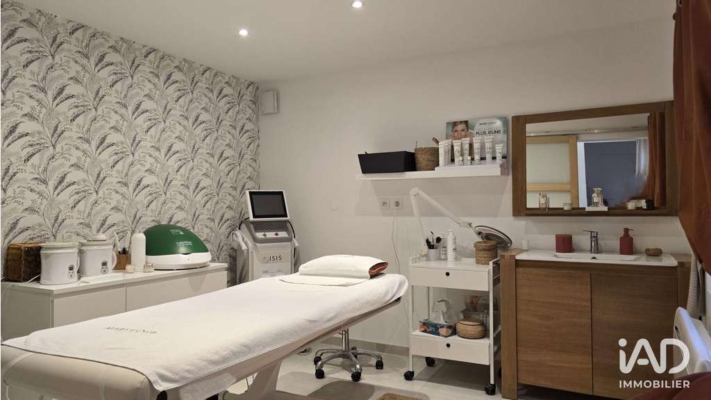 Vente salon de coiffure à Heudebouville