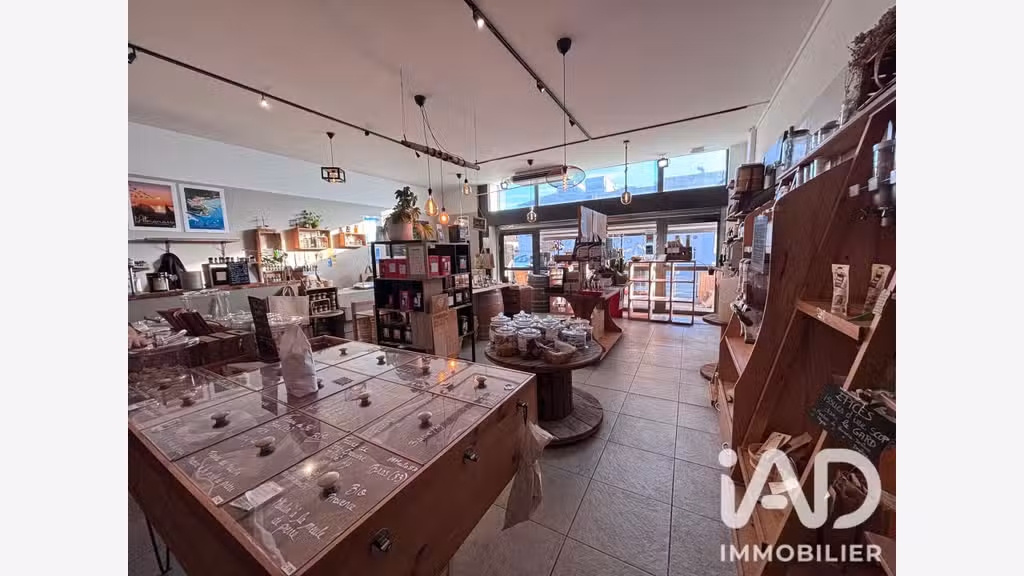 Cession fonds de commerce 98m² La Moutonne
