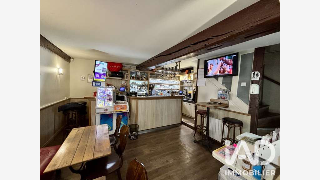 Cède bar jeux terrasse logement à La Ferté-Gaucher
