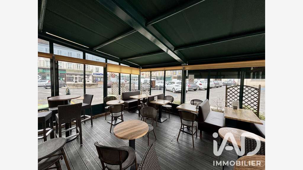 Cède bar jeux terrasse logement à La Ferté-Gaucher
