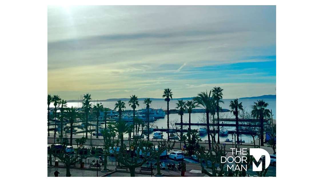 Vente hôtel restaurant au Lavandou