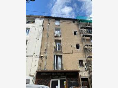 Vente boulangerie dans rue passante de Lodève