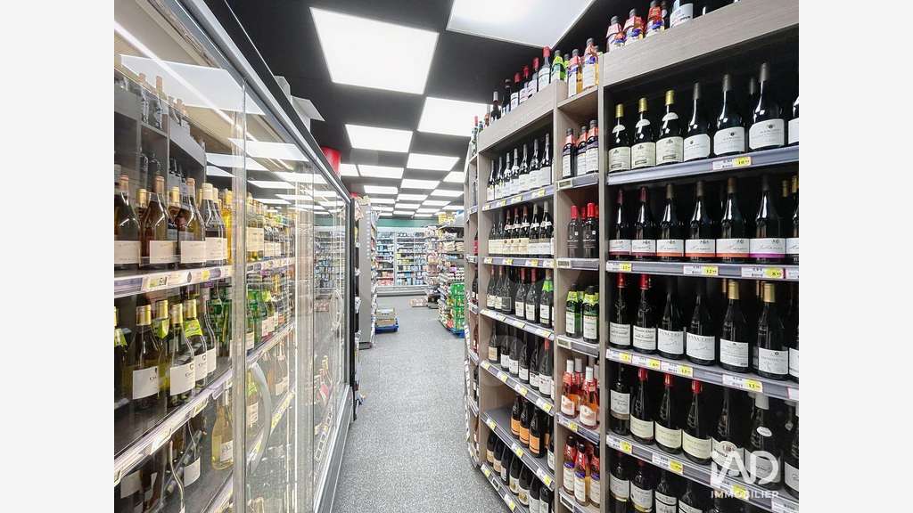 Vente supermarché de 206m² à Maisons-Alfort centre