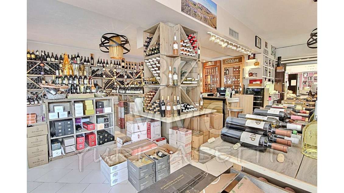 Vente FDC caviste à Mandelieu-la-Napoule empl n°1