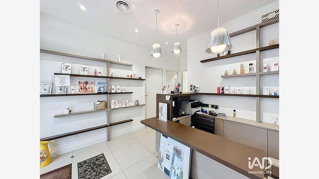 AV institut de beauté clé en main à Marcy-l'Étoile