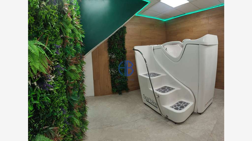 AV superbe salon de coiffure neuf  90m² Marseillan