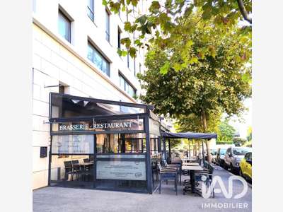 AV FDC brasserie empl strat 90m² à Marseille 13010