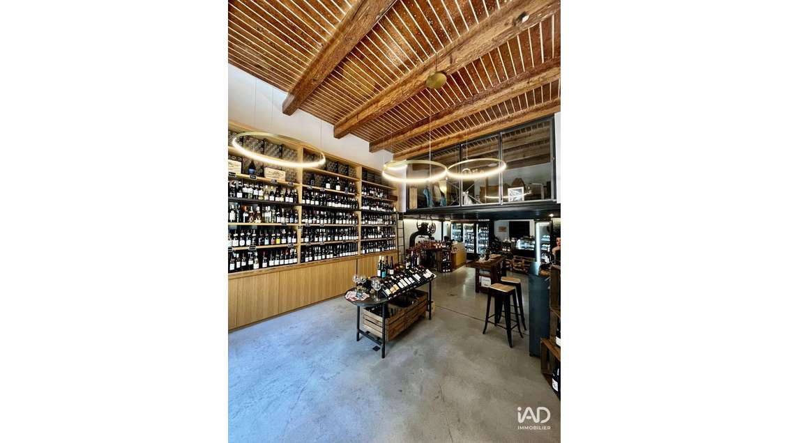 Vente cave à vin épicerie à Marseille 13006