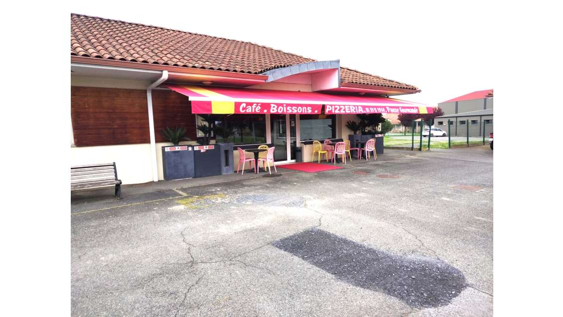 Vente belle pizzéria en parfait état à Mazerolles