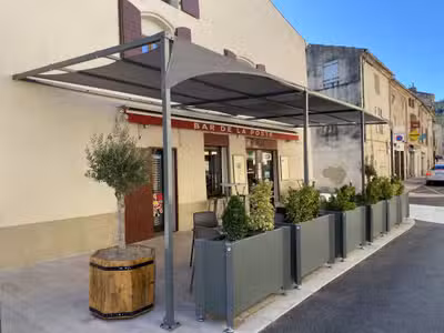 AV bar Licence IV + logement fonction à Meyrargues