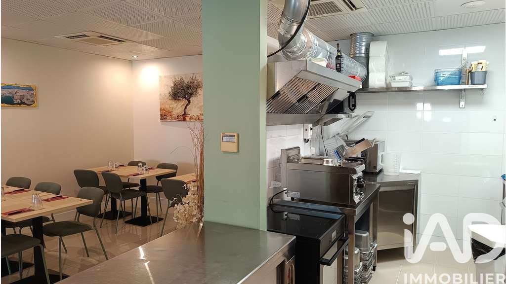 Vente pizzeria clé en main sur l’Esplanade de Mèze