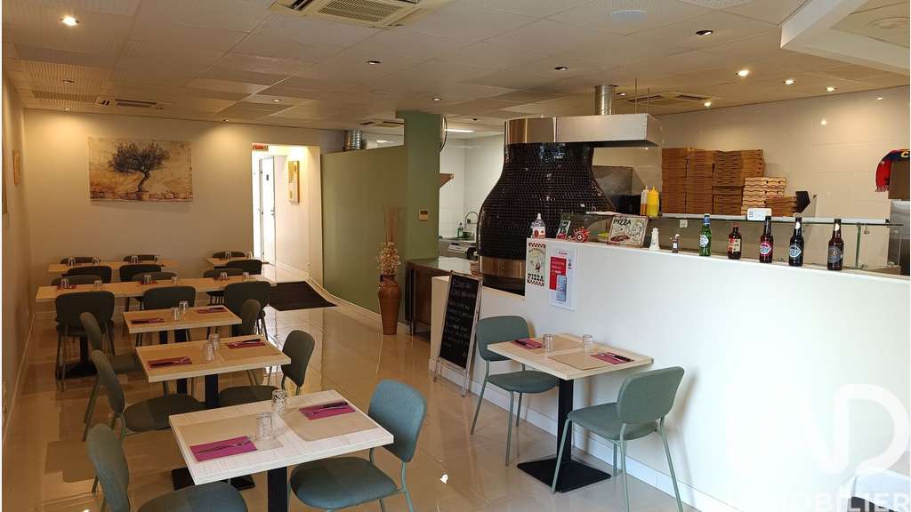 Vente pizzeria clé en main sur l’Esplanade de Mèze
