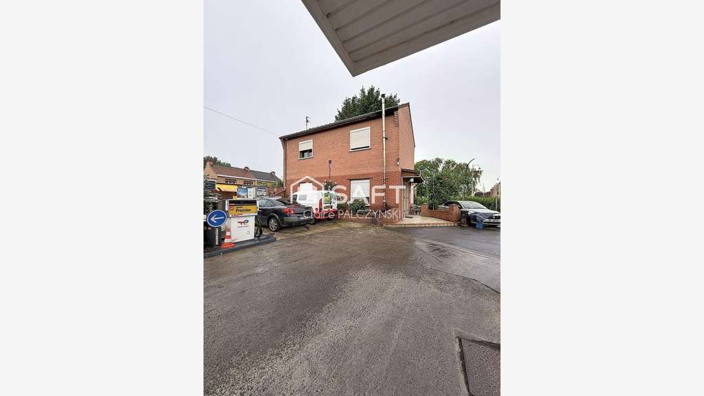 Opportunité rare fonds + murs garage à Montigny